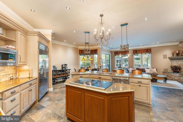 127 FAIRHILL SCHOOL RD, Hatfield, PA 19440