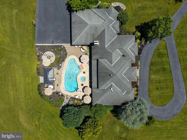 127 FAIRHILL SCHOOL RD, Hilltown, PA 18927