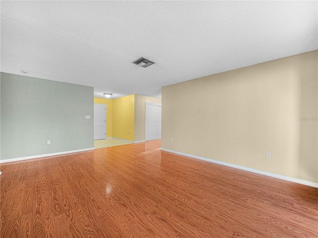 2610 SPRUCEWOOD LANE, Plant City, FL 33563