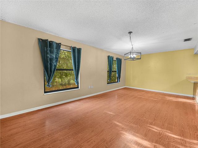 2610 SPRUCEWOOD LANE, Plant City, FL 33563