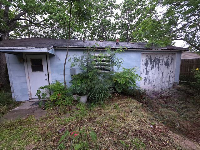 2105 Shirley Dr, Corpus Christi, TX 78416
