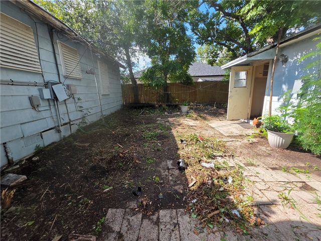 2105 Shirley Dr, Corpus Christi, TX 78416