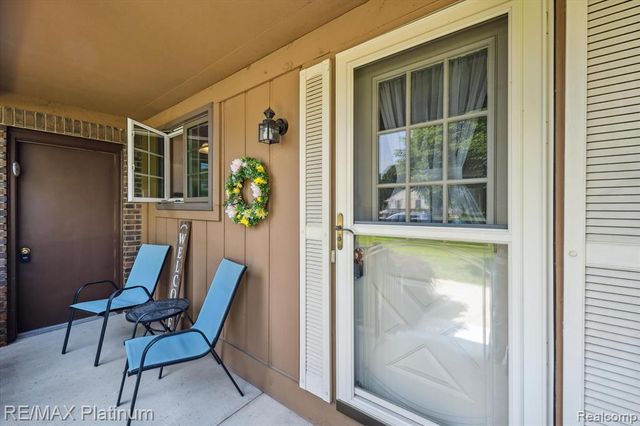 12132 Lexington Drive 2, South Lyon, MI 48178