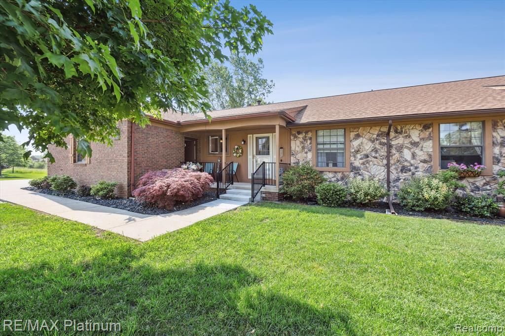 12132 Lexington Drive 2, South Lyon, MI 48178