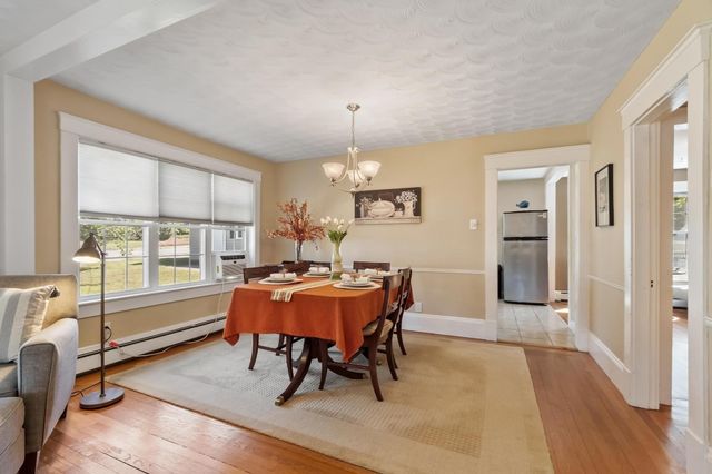 713 E Merrimack Street, Lowell, MA 01852