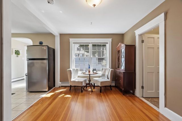 713 E Merrimack Street, Lowell, MA 01852