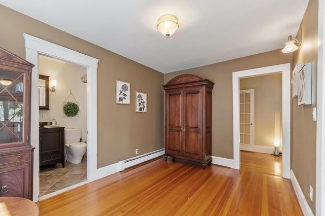 713 E Merrimack Street, Lowell, MA 01852