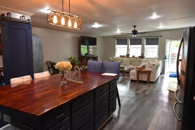 1331 Turkey Creek Loop, Tullahoma, TN 37388
