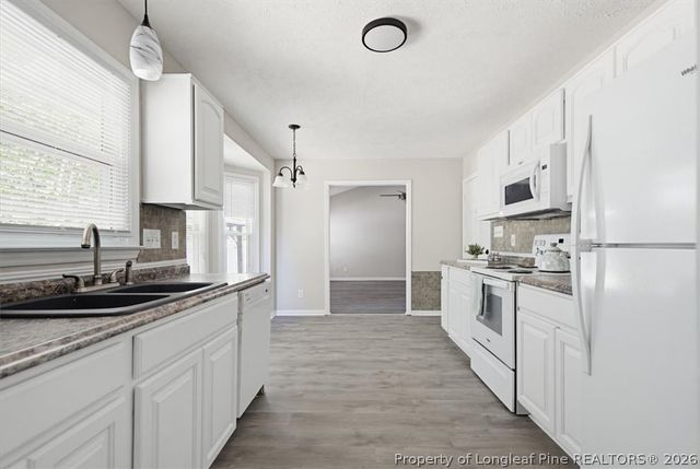 2926 Coachway Drive, Fayetteville, NC 28306