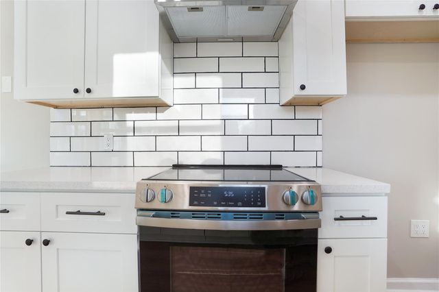 11822 S Perry Avenue, Houston, TX 77071