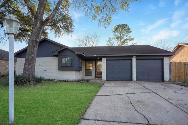 11822 S Perry Avenue, Houston, TX 77071