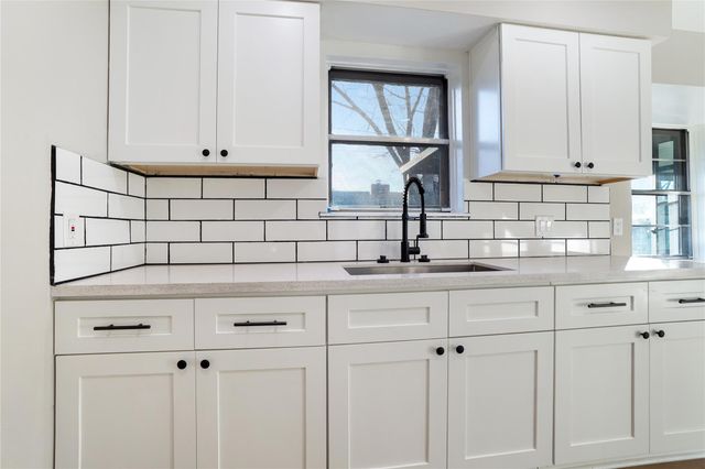 11822 S Perry Avenue, Houston, TX 77071