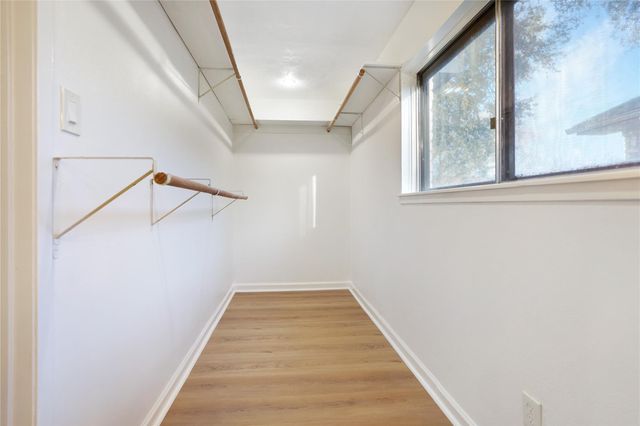 11822 S Perry Avenue, Houston, TX 77071