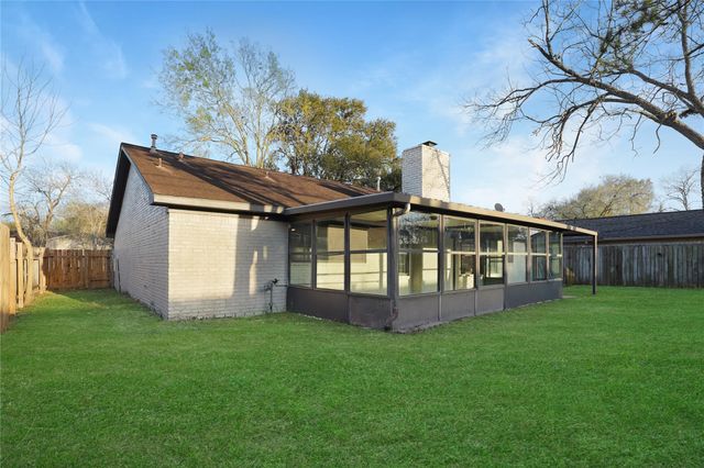 11822 S Perry Avenue, Houston, TX 77071