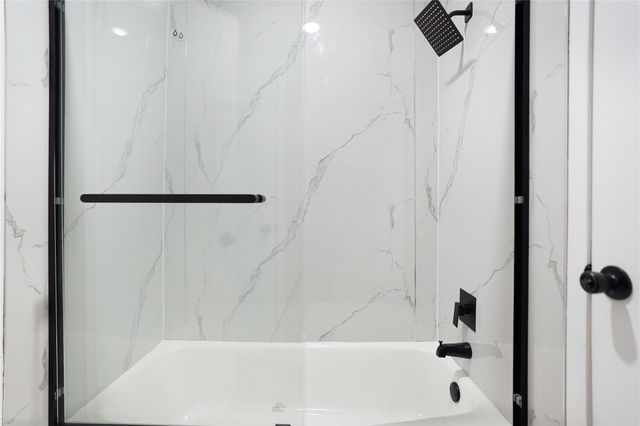 11822 S Perry Avenue, Houston, TX 77071