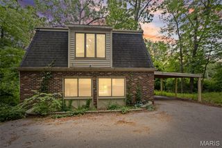 12 Johnson Place, Belleville, IL 62223