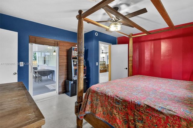 2006 N 38th Ave, Hollywood, FL 33021