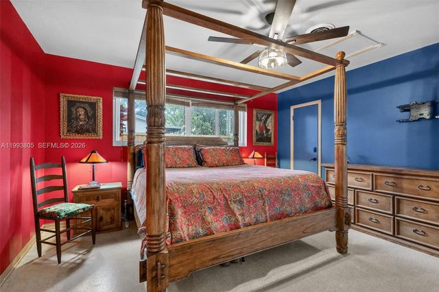 2006 N 38th Ave, Hollywood, FL 33021