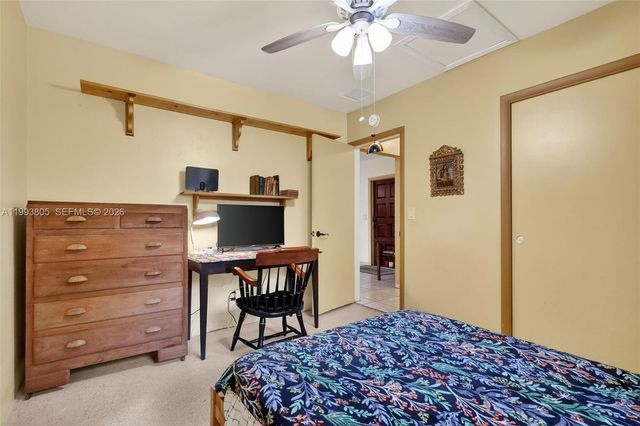 2006 N 38th Ave, Hollywood, FL 33021