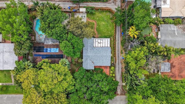 2006 N 38th Ave, Hollywood, FL 33021