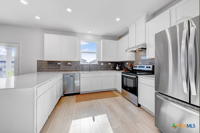 523 Deer Crest Drive, New Braunfels, TX 78130