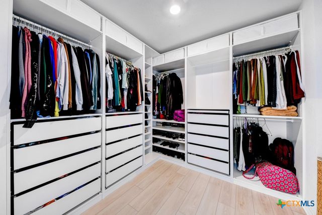 523 Deer Crest Drive, New Braunfels, TX 78130