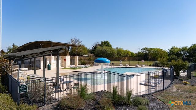 523 Deer Crest Drive, New Braunfels, TX 78130