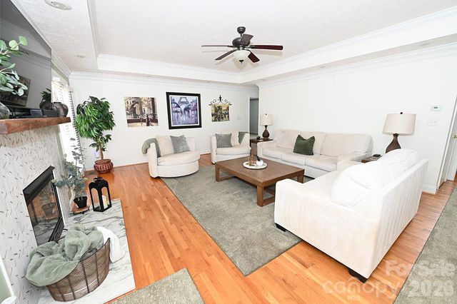 406 5th Avenue NE, Conover, NC 28613