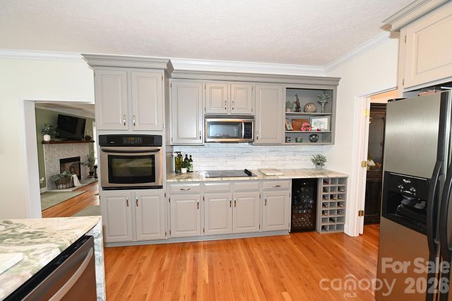406 5th Avenue NE, Conover, NC 28613