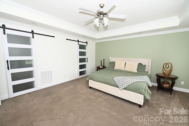 406 5th Avenue NE, Conover, NC 28613