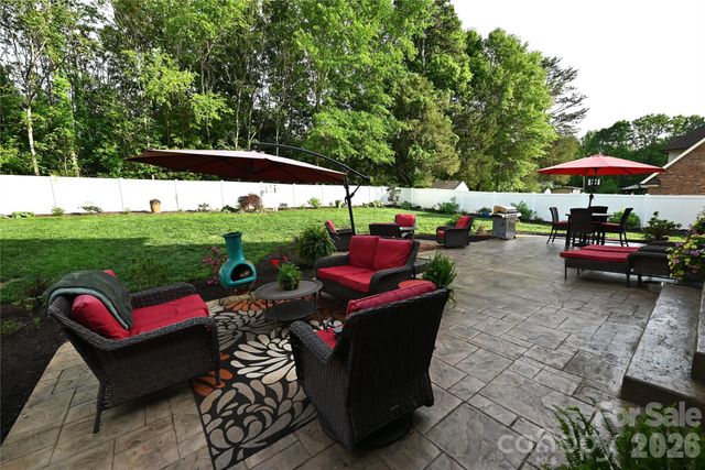 406 5th Avenue NE, Conover, NC 28613