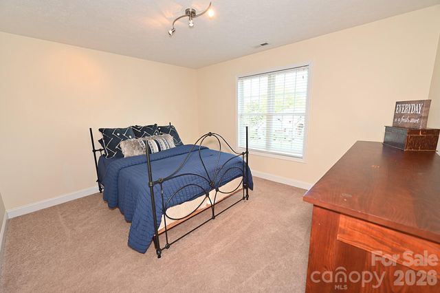 406 5th Avenue NE, Conover, NC 28613