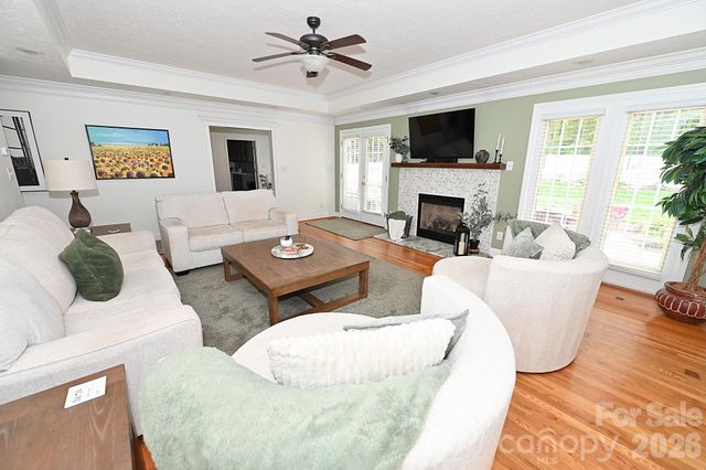 406 5th Avenue NE, Conover, NC 28613