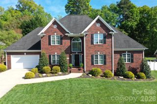 406 5th Avenue NE, Conover, NC 28613