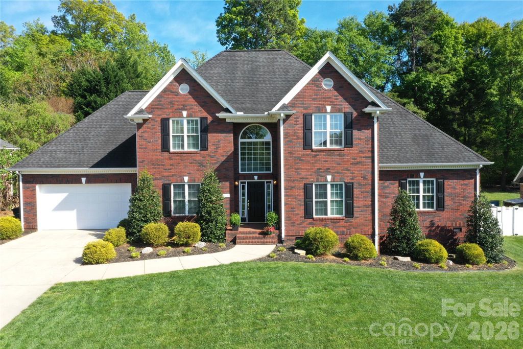 406 5th Avenue NE, Conover, NC 28613