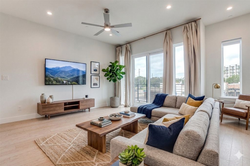 5515 Bryan Parkway 104, Dallas, TX 75206