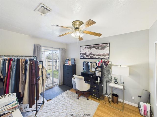 2203 Crest Street, College Station, TX 77840