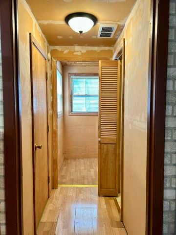 341 LINCOLN Avenue, Council Bluffs, IA 51503