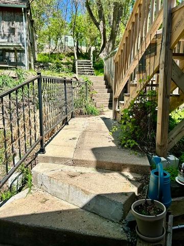 341 LINCOLN Avenue, Council Bluffs, IA 51503