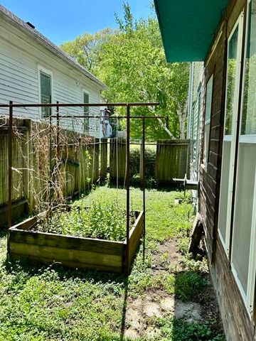 341 LINCOLN Avenue, Council Bluffs, IA 51503