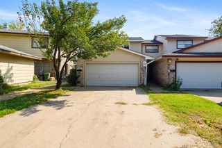 2806 Spring Valley Drive, Bedford, TX 76021