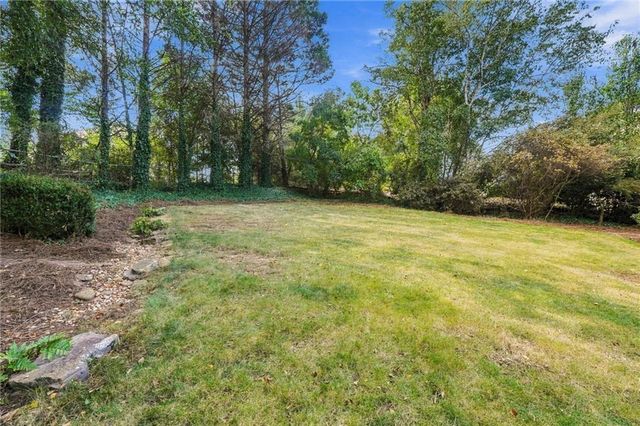 4758 Shallow Ridge Road NE, Kennesaw, GA 30144