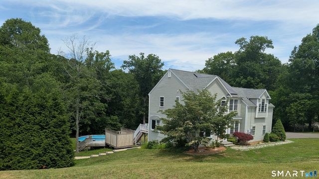 29 Evergreen Terrace, Seymour, CT 06483