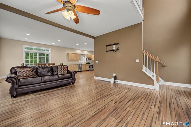 29 Evergreen Terrace, Seymour, CT 06483