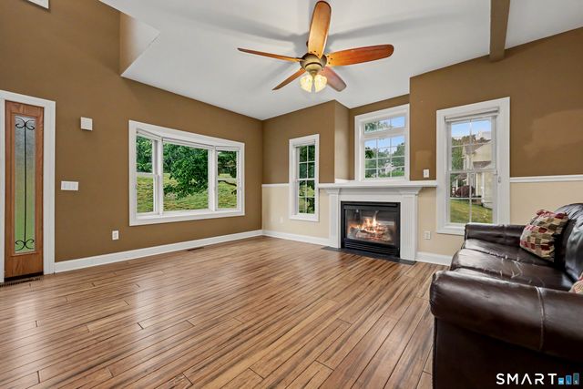 29 Evergreen Terrace, Seymour, CT 06483
