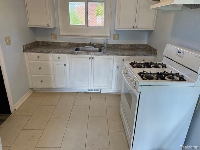 14101 Saratoga Street, Detroit, MI 48205