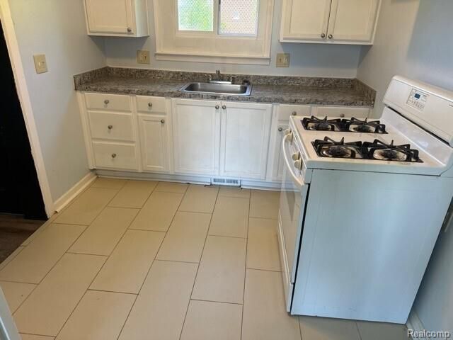 14101 Saratoga Street, Detroit, MI 48205