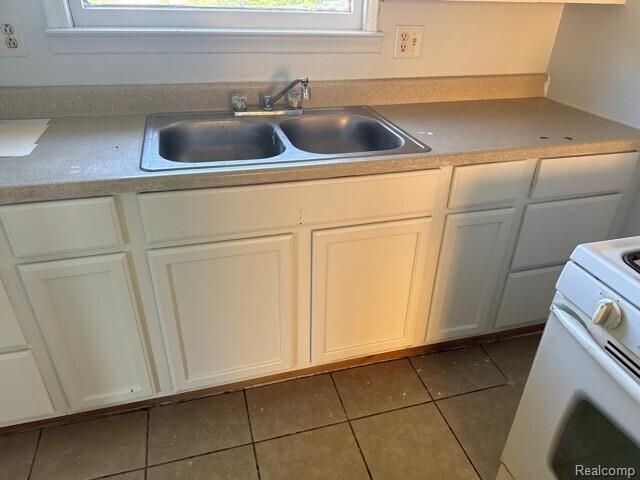 14101 Saratoga Street, Detroit, MI 48205