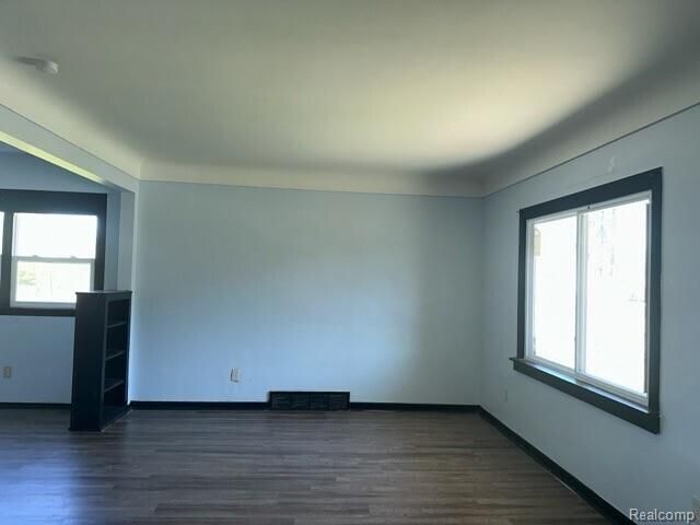 14101 Saratoga Street, Detroit, MI 48205