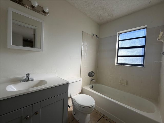 2117 CITRUS BOULEVARD 5, Leesburg, FL 34748